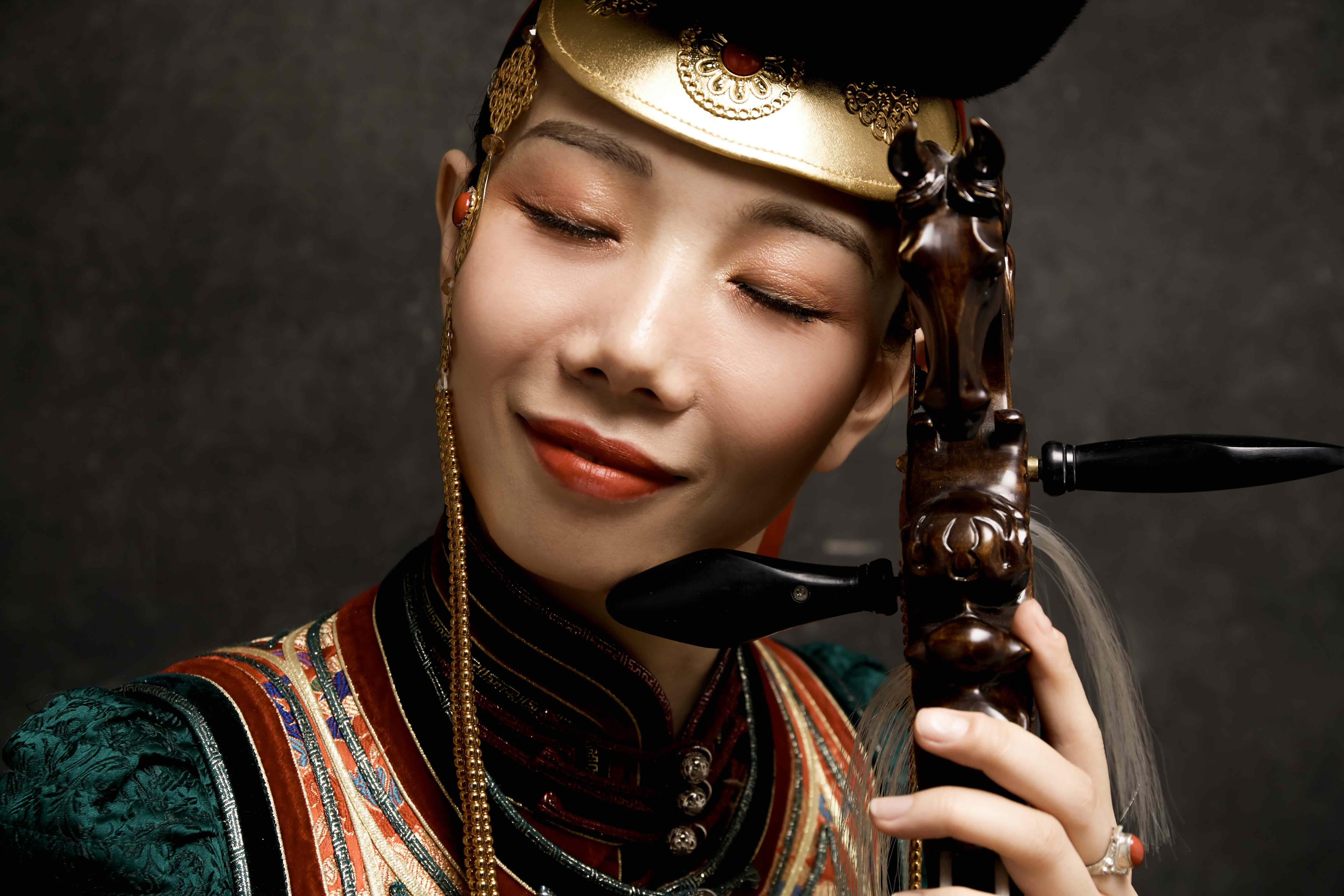 塔娜的马头琴课程.jpg